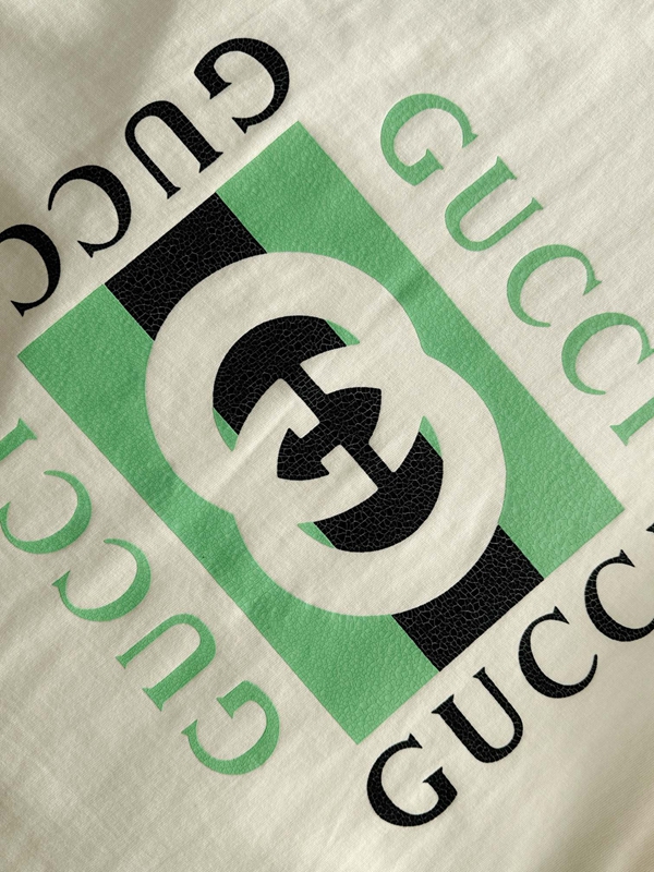 ブランドTシャツ細部ディテール